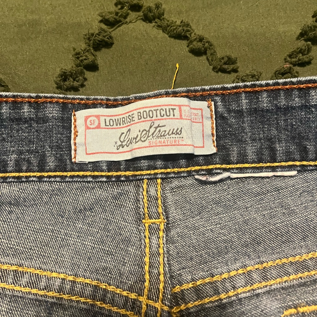 Levis Lowrise Blue Bootcut Jeans With Classic Denim